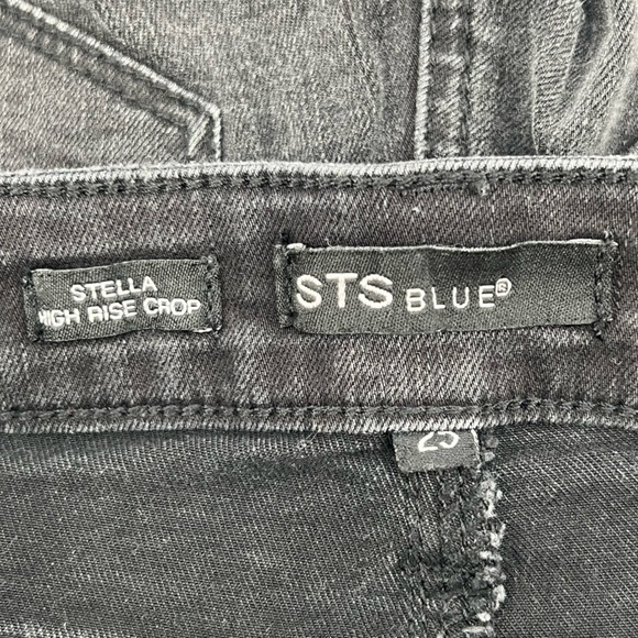 STS Blue Stella High Rise Black Red Striped Frayed Crop Hem Jeans Size 25 - Picture 2 of 6